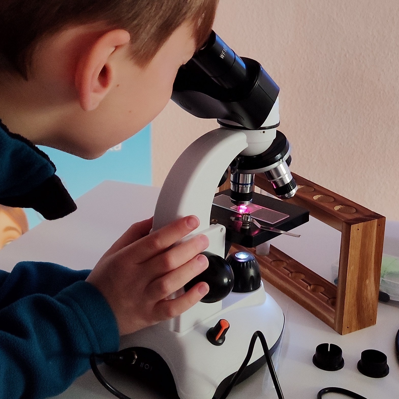 Építős születésnapi foglalkozás kisgyerekekkel